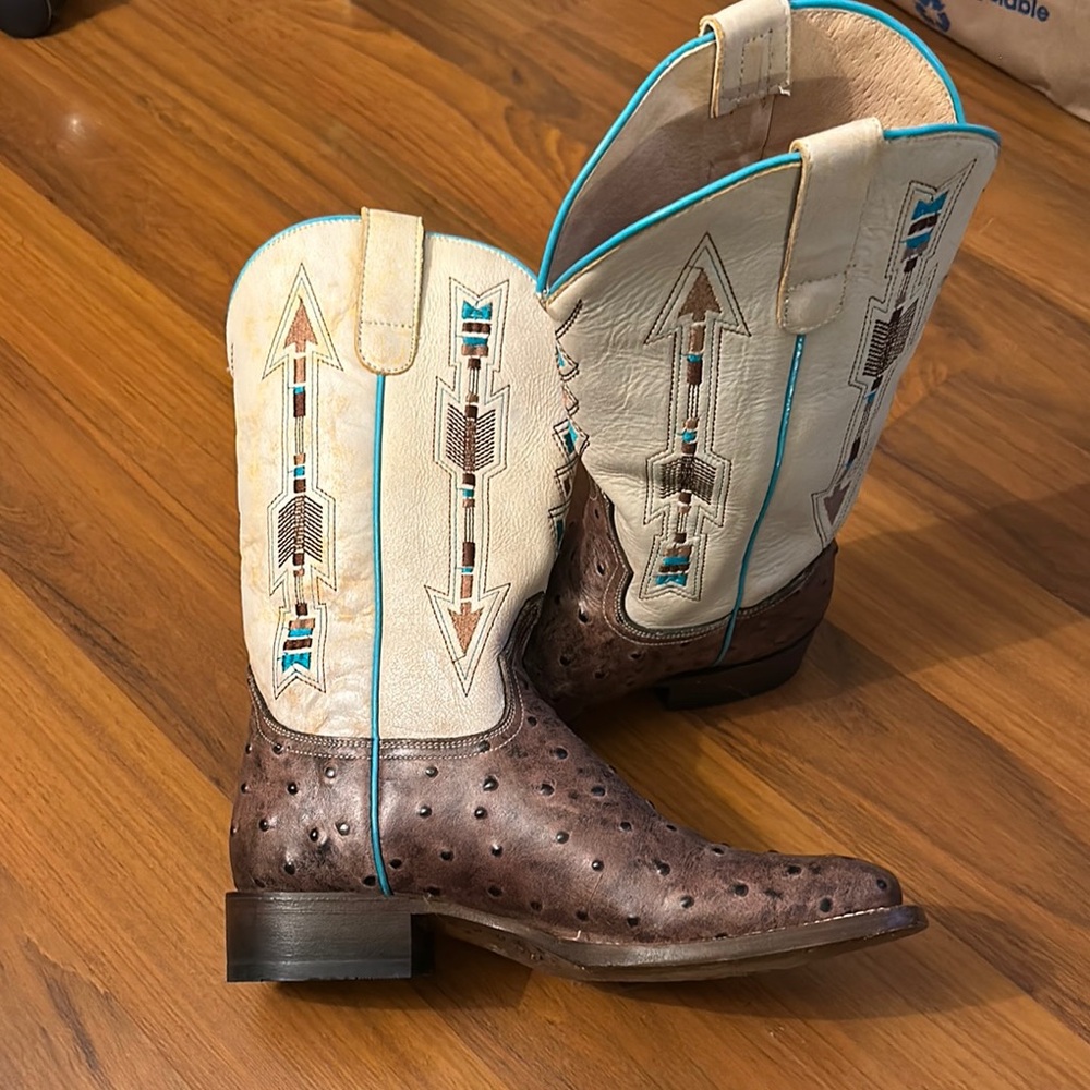 Brown and Cream Western Women’s Cowboy Boots